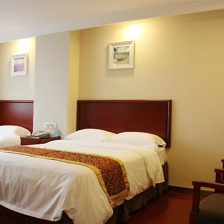 Greentree Inn Shanghai Minhang District Beiqiao Subway Station Express Hotel Exterior photo