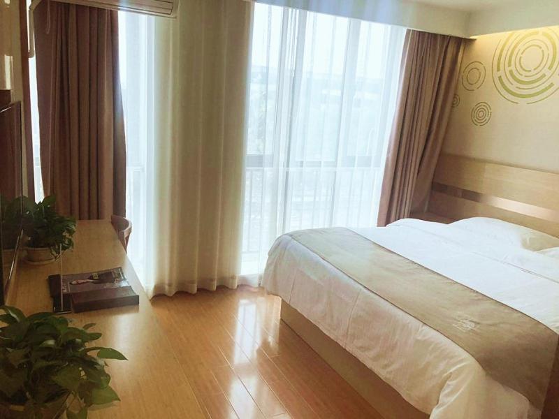 Greentree Inn Shanghai Minhang District Beiqiao Subway Station Express Hotel Exterior photo