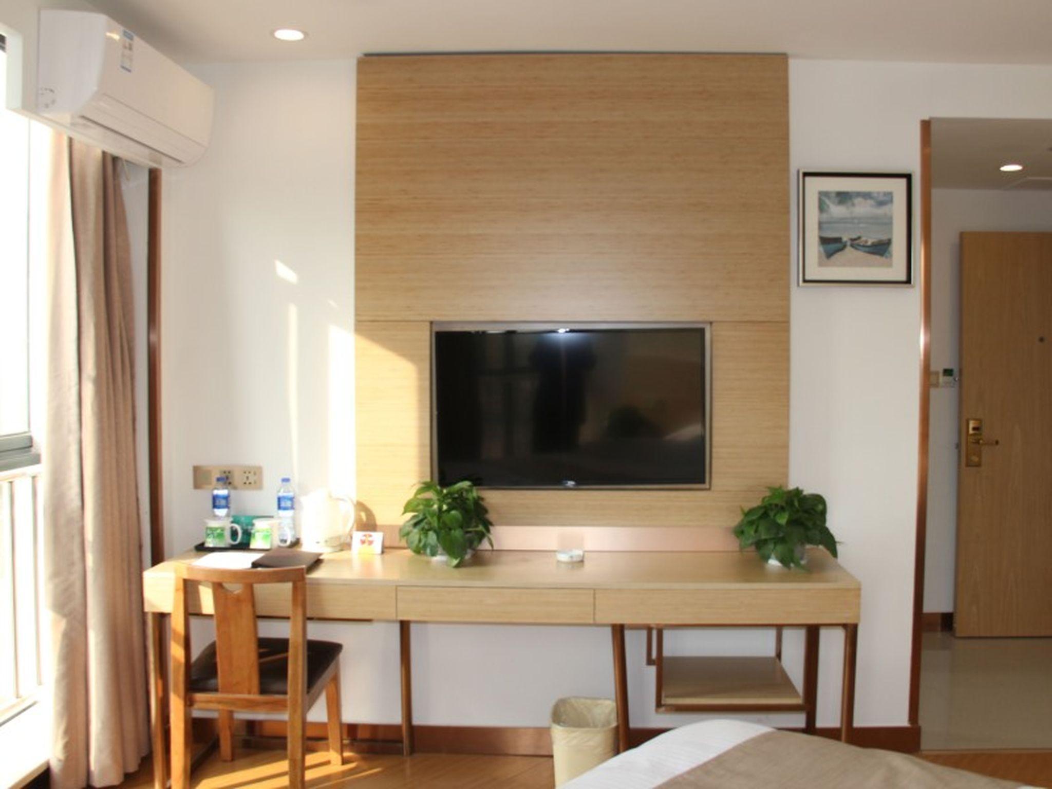 Greentree Inn Shanghai Minhang District Beiqiao Subway Station Express Hotel Exterior photo