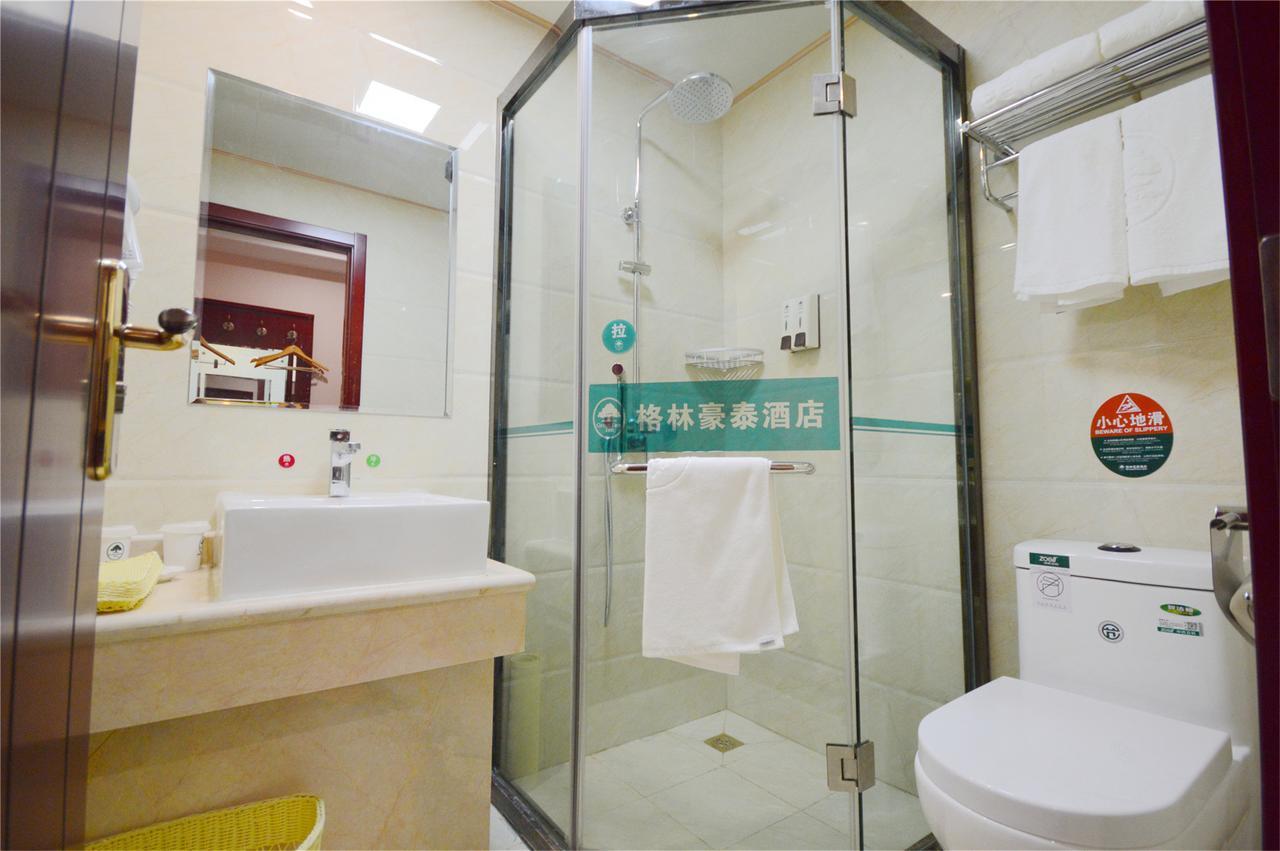Greentree Inn Shanghai Minhang District Beiqiao Subway Station Express Hotel Exterior photo