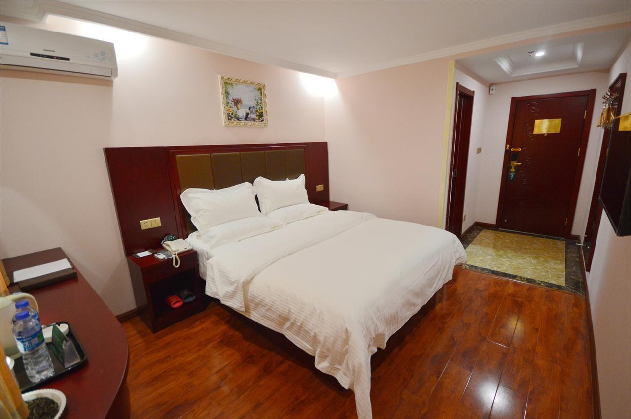 Greentree Inn Shanghai Minhang District Beiqiao Subway Station Express Hotel Exterior photo