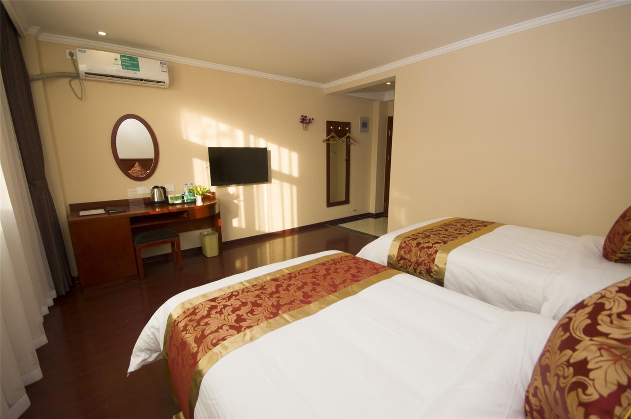 Greentree Inn Shanghai Minhang District Beiqiao Subway Station Express Hotel Exterior photo