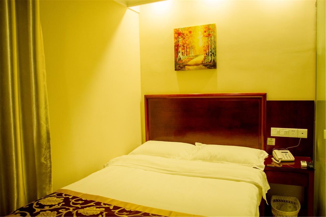Greentree Inn Shanghai Minhang District Beiqiao Subway Station Express Hotel Exterior photo